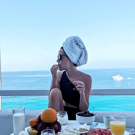 酒店 Geo & Art Boutique 4*