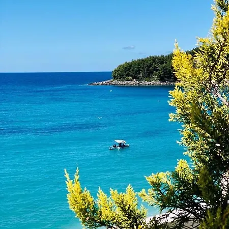 Geo & Art Boutique Hotel Himare