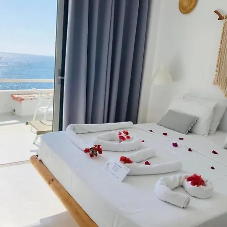 Geo & Art Boutique Hotell 4*