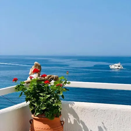 Geo & Art Boutique 4* Himarë