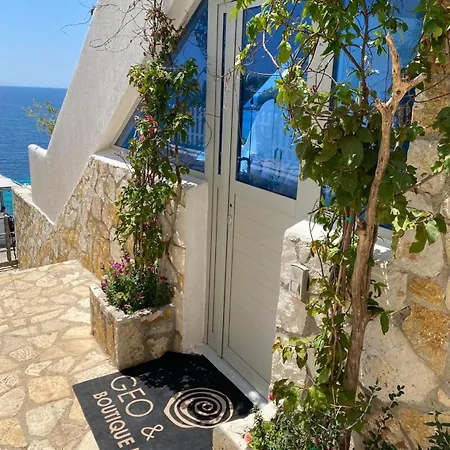 Geo & Art Boutique Hotel 4*