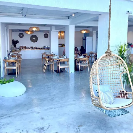 Geo & Art Boutique Himare