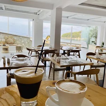 Geo & Art Boutique Hotel