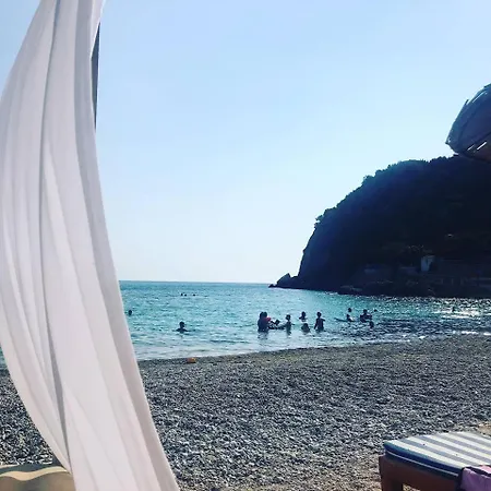 Geo & Art Boutique 4* Himarë