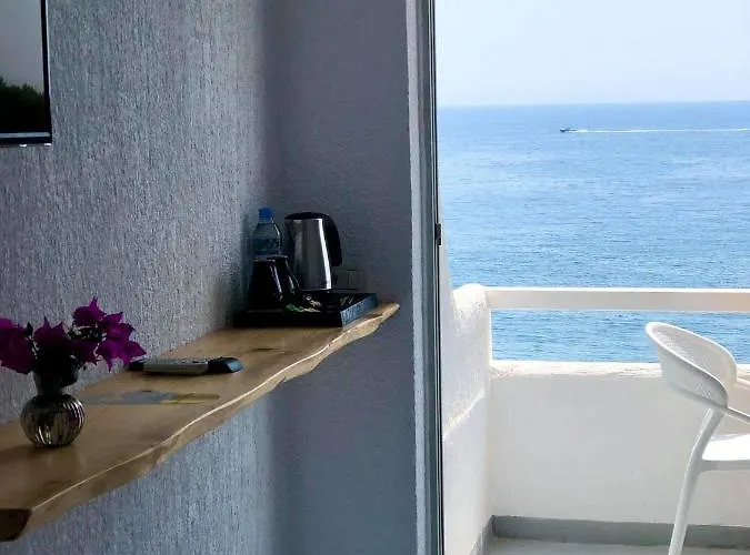 Geo & Art Boutique Hotel
