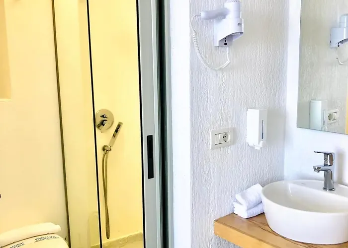 Geo & Art Boutique Hotel Himarë